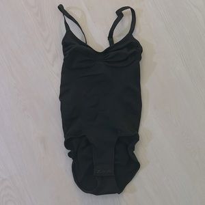 SKIMS  SIZE M brief bodysuit NWOT